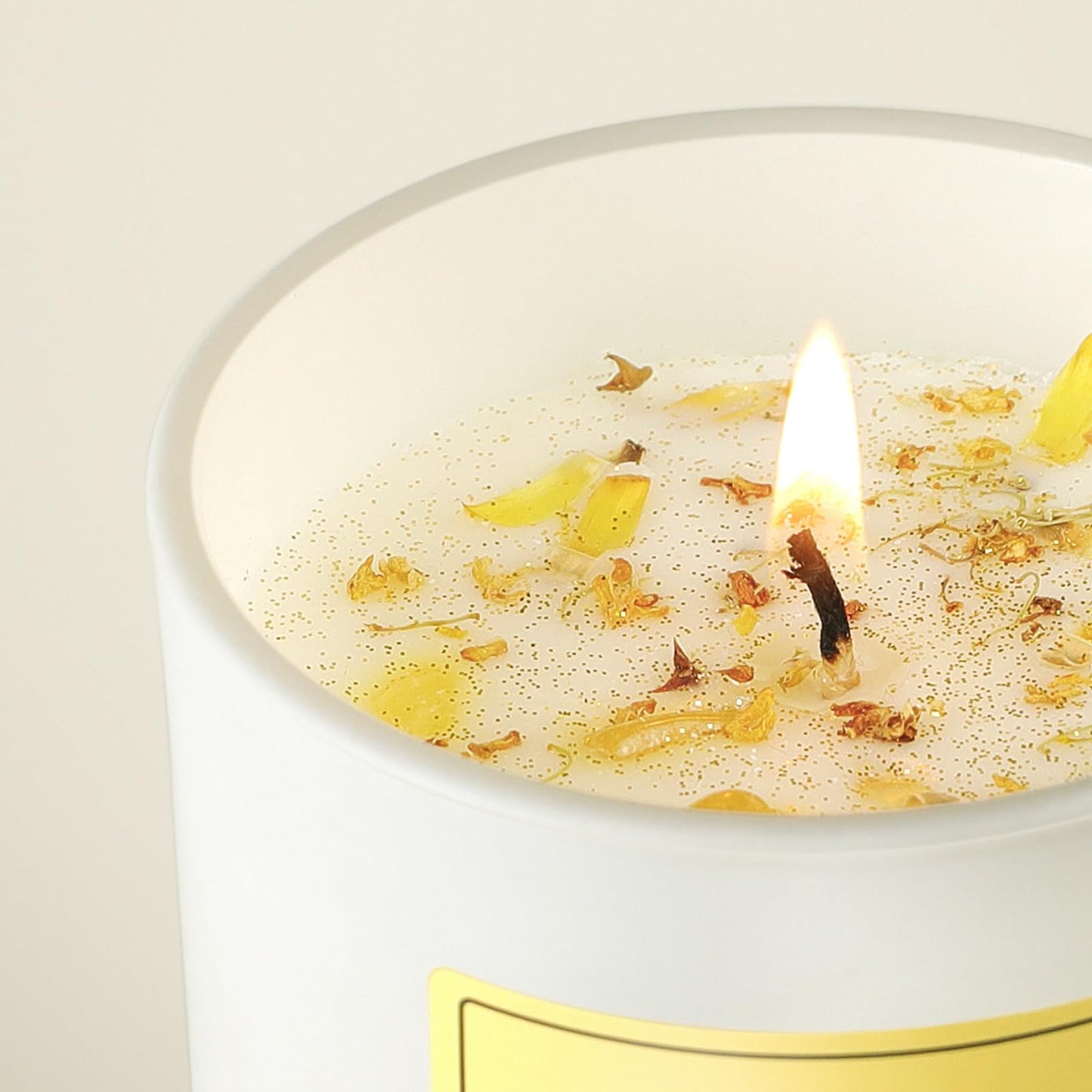 Vanilla Soy Candles Gift for Women - Aromatherapy Candle with Crystals Inside, 10oz Natural Soy Wax Candles AOOVOOBuy Supplements Australia