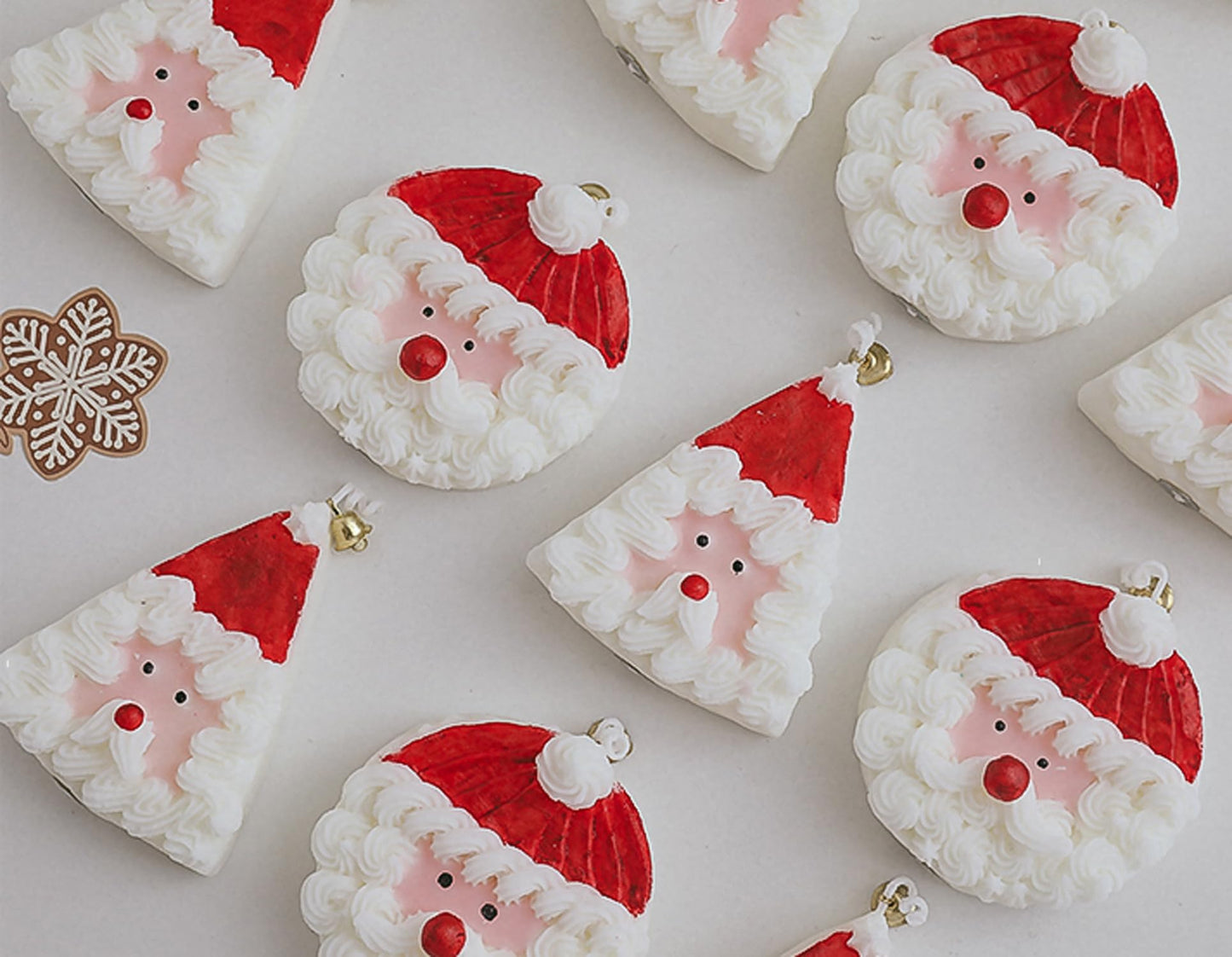 Christmas Cake Scented Candle,110G Handmade Aroma Soy Wax Santa Claus Decorative Candle T-shinBuy Supplements Australia