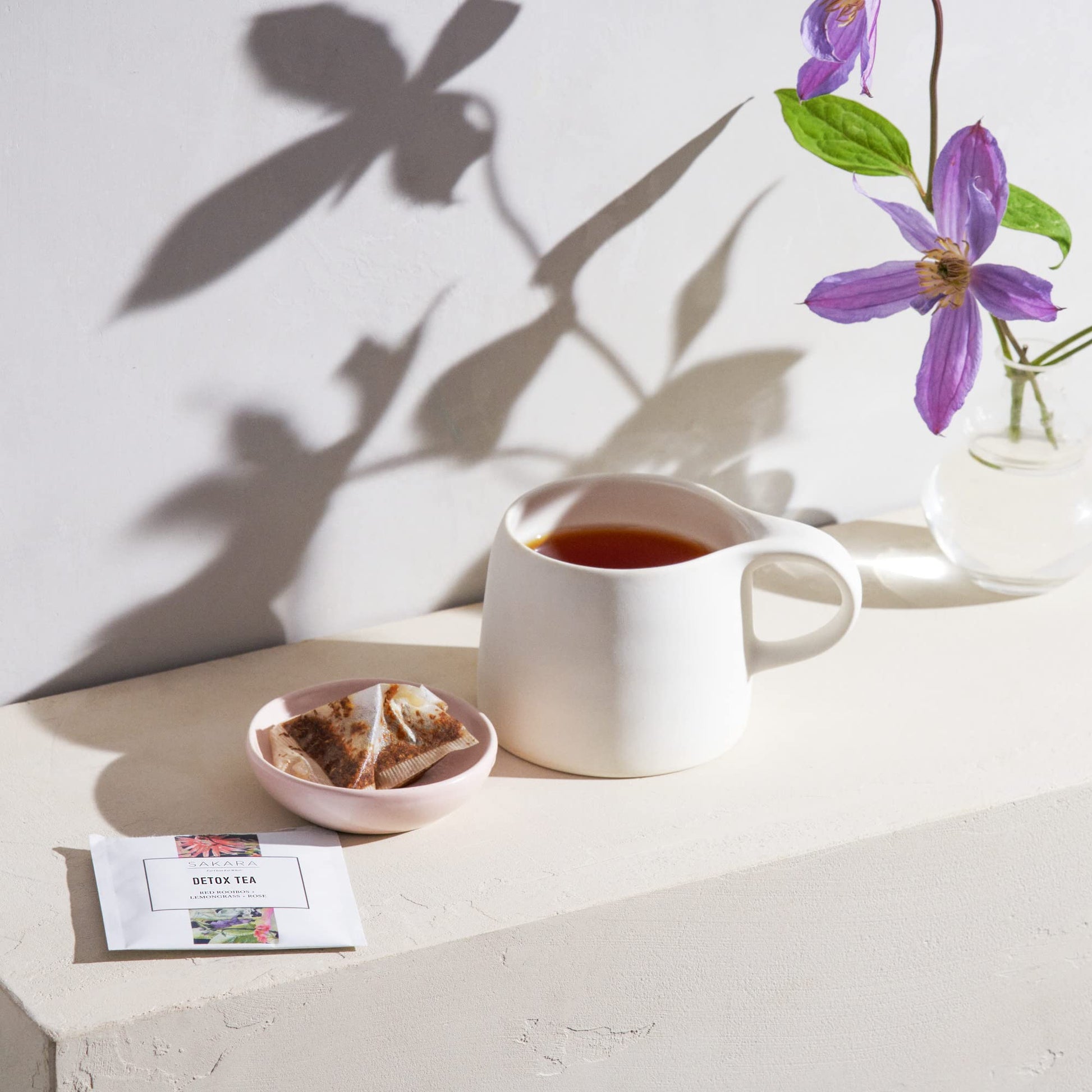 Sakara Detox Tea - Herbal Tea with Rose Petals, Lemon Peel, Lemongrass, & Rooibos SAKARABuy Supplements Australia