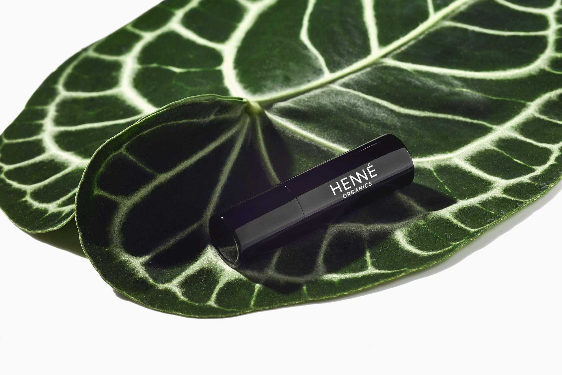 Henné Organics Luxury Lip Balm V2 - Natural and Organic Moisturizer - 0.15 Ounce Stick - Maple Wellness Supplements
