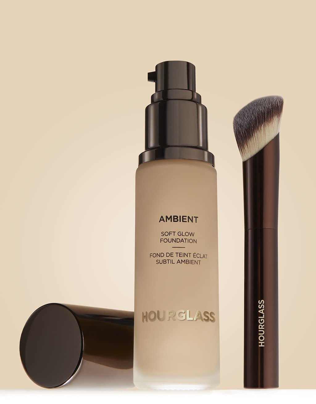 Hourglass Ambient Soft Glow Foundation Brush - Maple Wellness Supplements
