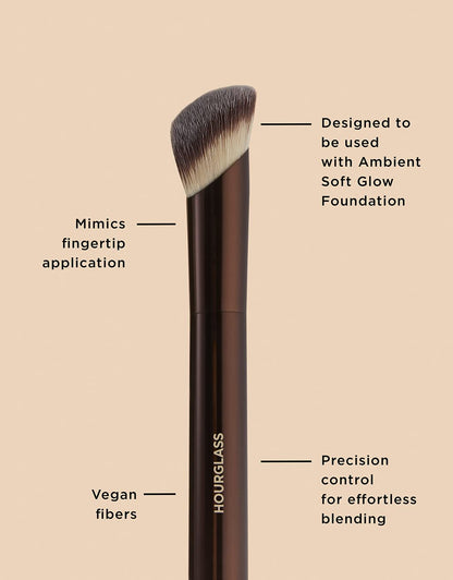 Hourglass Ambient Soft Glow Foundation Brush - Maple Wellness Supplements