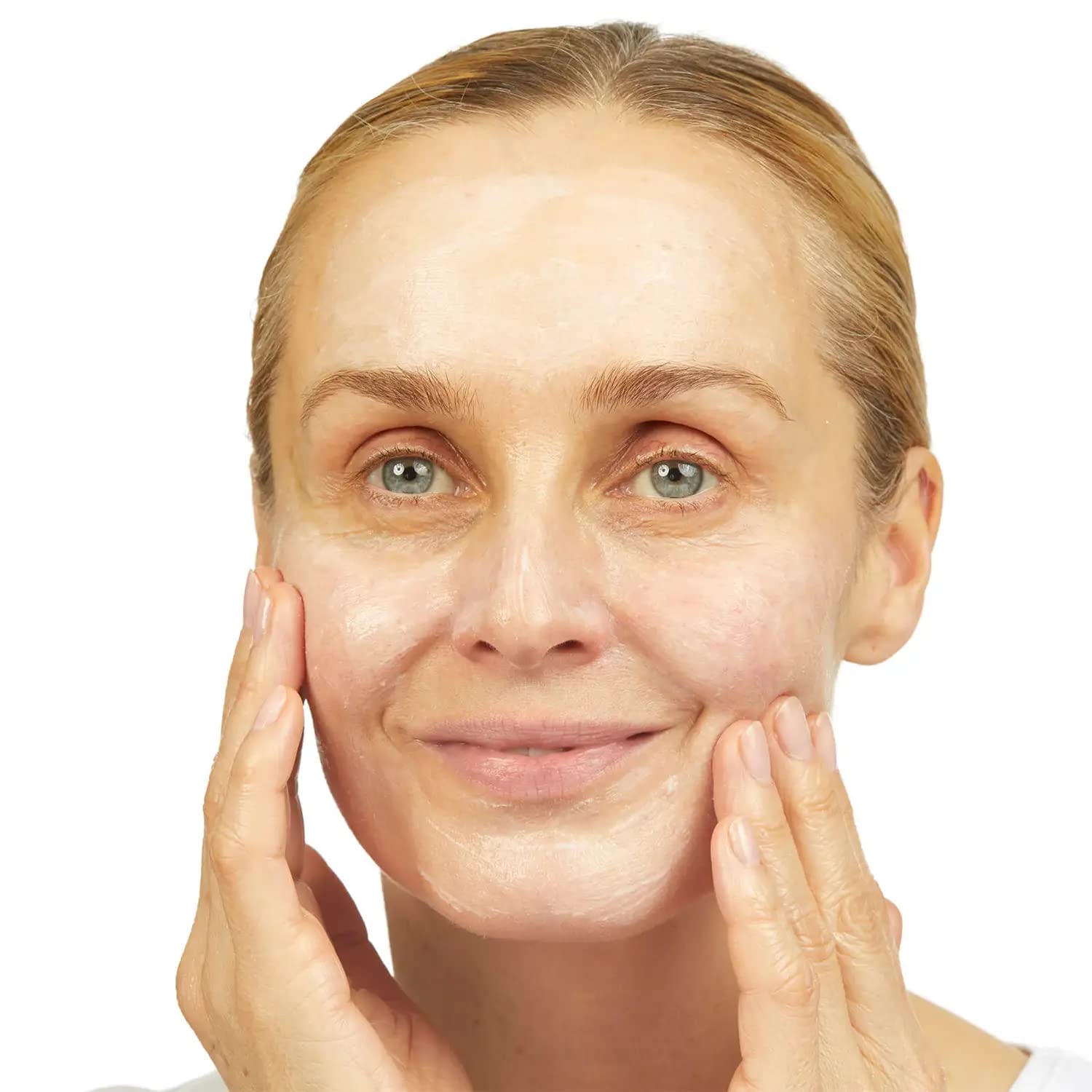 No7 Lift & Luminate Dual Action Cleansing & Exfoliating Face Wash - Gentle Face Exfoliator with Vitamin C, E & B5 - Maple Wellness Supplements