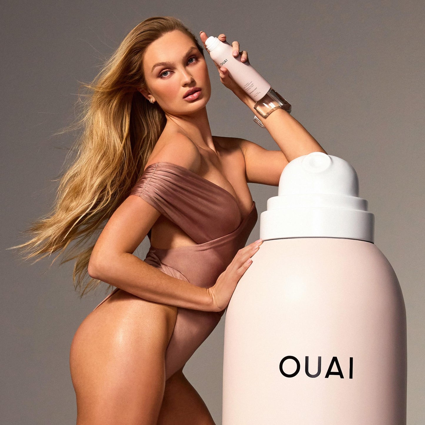 OUAI Super Travel Size Dry Shampoo - Volumizing Dry Shampoo - Absorbs Oil, Dirt & Sweat - Blends Seamlessly into Hair with Zero Residue & Enriched with a Long-Lasting Scent - Melrose Place (2 oz) - Maple Wellness Supplements