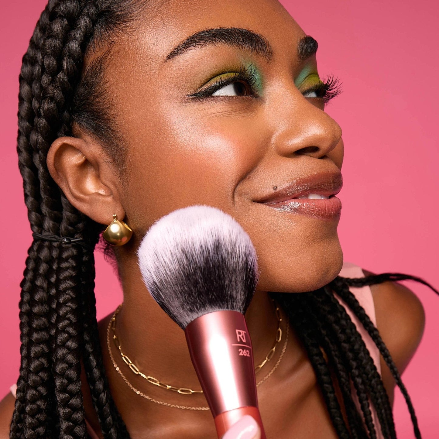 Real Techniques Extra Big Powder Brush, Large Makeup Brush For Powder, Fluffy Head For All-Over Setting, XL Oversized Brush For Quick Application, Cruelty-Free, Synthetic Bristles, 1 Count - Maple Wellness Supplements
