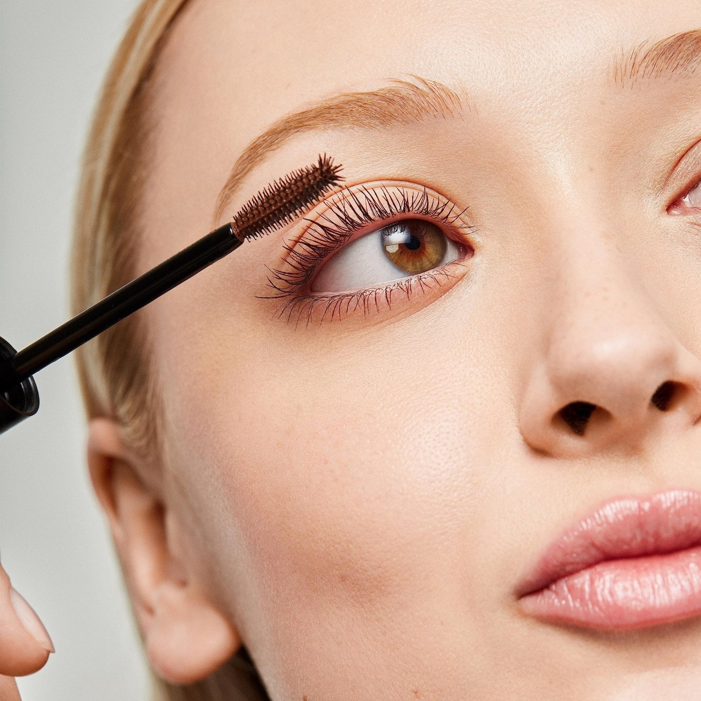 Saie Mascara 101 - Lash Lengthening Mascara for Thick, Bold, Lifted Lashes - Buildable Eye Makeup Formulated to Strengthen and Condition with Rich Nutrients - Brown (0.31 oz) - Maple Wellness Supplements