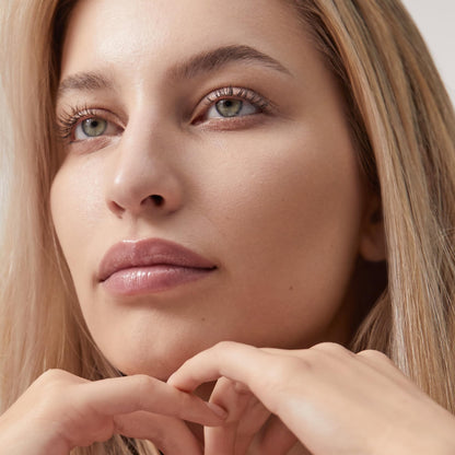 Summer Fridays Sheer Skin Tint - Skin Tint with Hyaluronic Acid - Helps Diminish Uneven Skin Tone - Sheer to Light Coverage - Shade 2 - Light with Cool Undertones (1 Fl Oz) - Maple Wellness Supplements